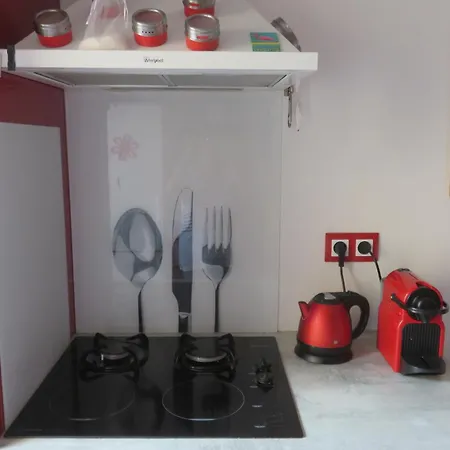 T2 50m Carrés Vue Piscine Tennis * Hyères