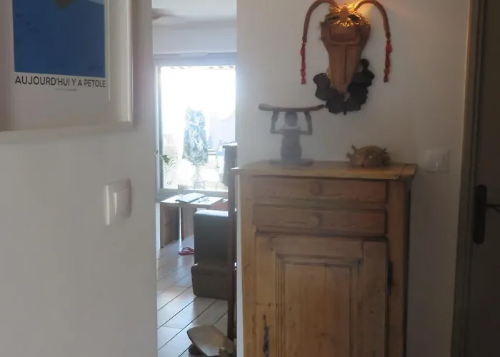 T2 50m Carres Vue Piscine Tennis Lejlighed *