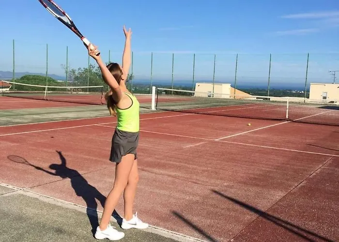 T2 50m Carres Vue Piscine Tennis