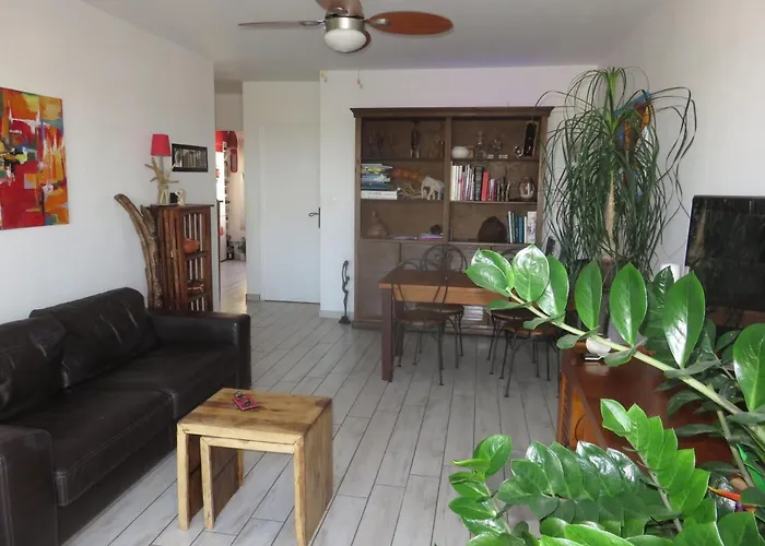 Lejlighed T2 50m Carres Vue Piscine Tennis